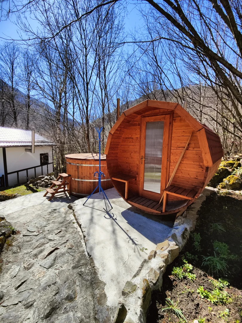 Saună Exterioară - Wellness & Relaxare Carpatia Retezat